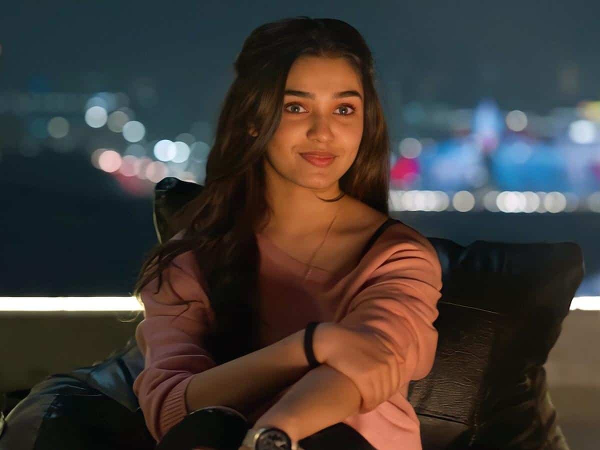 హీరోయిన్ కృతి శెట్టికి స్టార్ హీరో కొడుకు వేధింపులు…ఈ వార్తలో నిజానిజాలేంటి ?