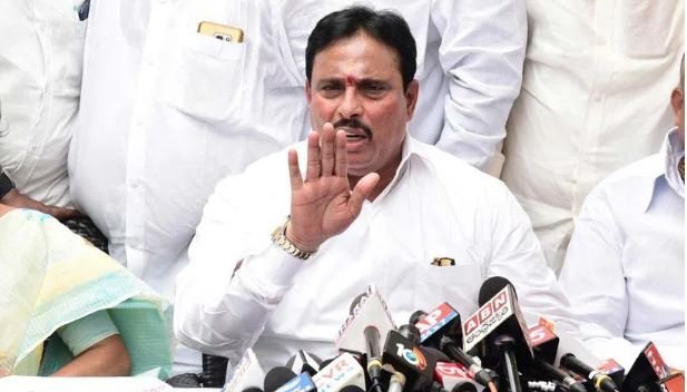 తాను కాంగ్రెస్ లోనే ఉన్నానని దానం నాగేందర్ ప్రకటన‌