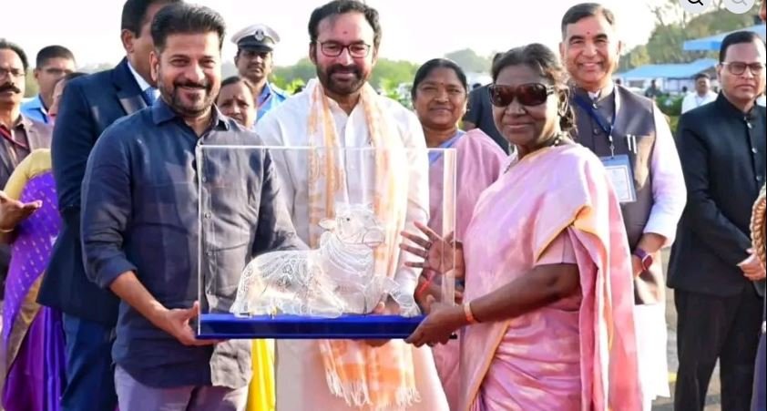 రాష్ట్రపతి హైదరాబాద్ శీతాకాల విడిది ముగింపు: ఢిల్లీ బయలు దేరిన ద్రౌపది ముర్ము