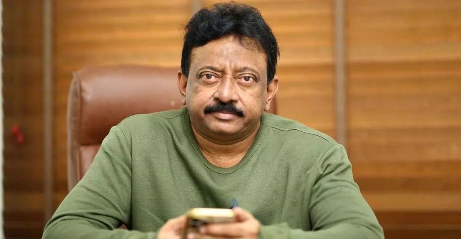 సంస్కారహీనుడు, మురికివాడు: శివాజీపై నిప్పులు చెరిగిన‌ రాంగోపాల్ వర్మ‌