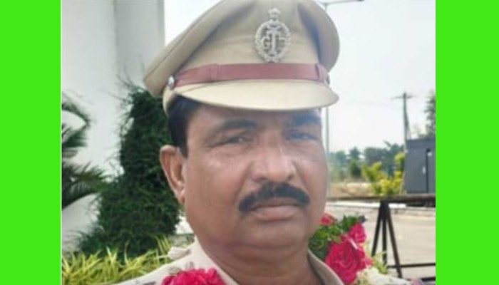 ఎస్సై ఉద్యోగాన్ని వదులుకున్నా పట్టం కట్టని ప్రజలు