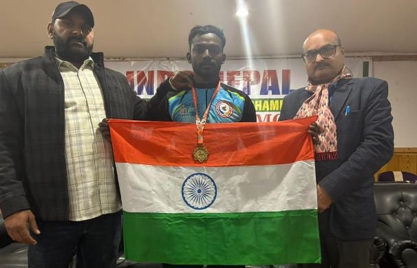 పరుగు పందెంలో వెంకట్రాపురం యువకుడికి గోల్డ్ మెడల్