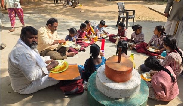 ‘గ్రామాల అభివృద్దికి ఇలాంటి నాయకులే కావాలి’